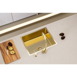 Oz Monarch kitchen faucet